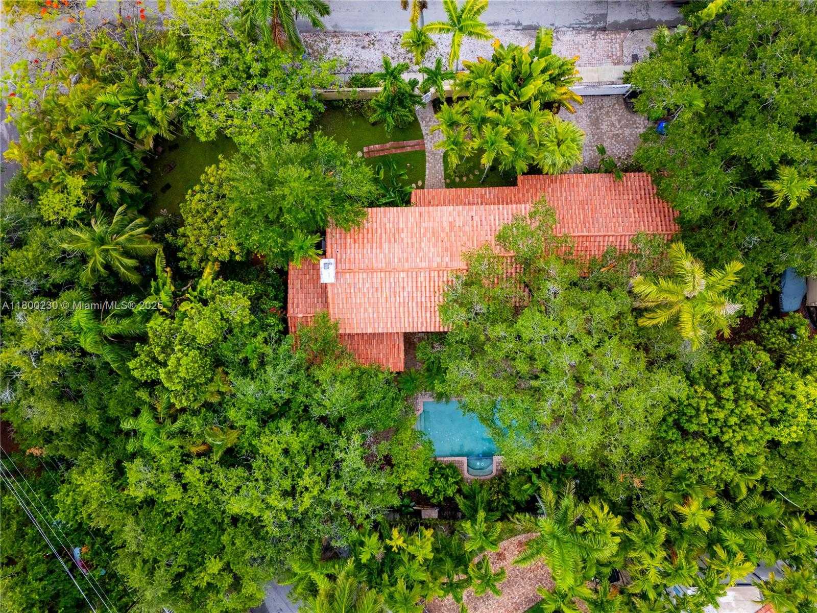 Small Image of 2855 SOUTH WEST 17TH AVE, Miami Number 79