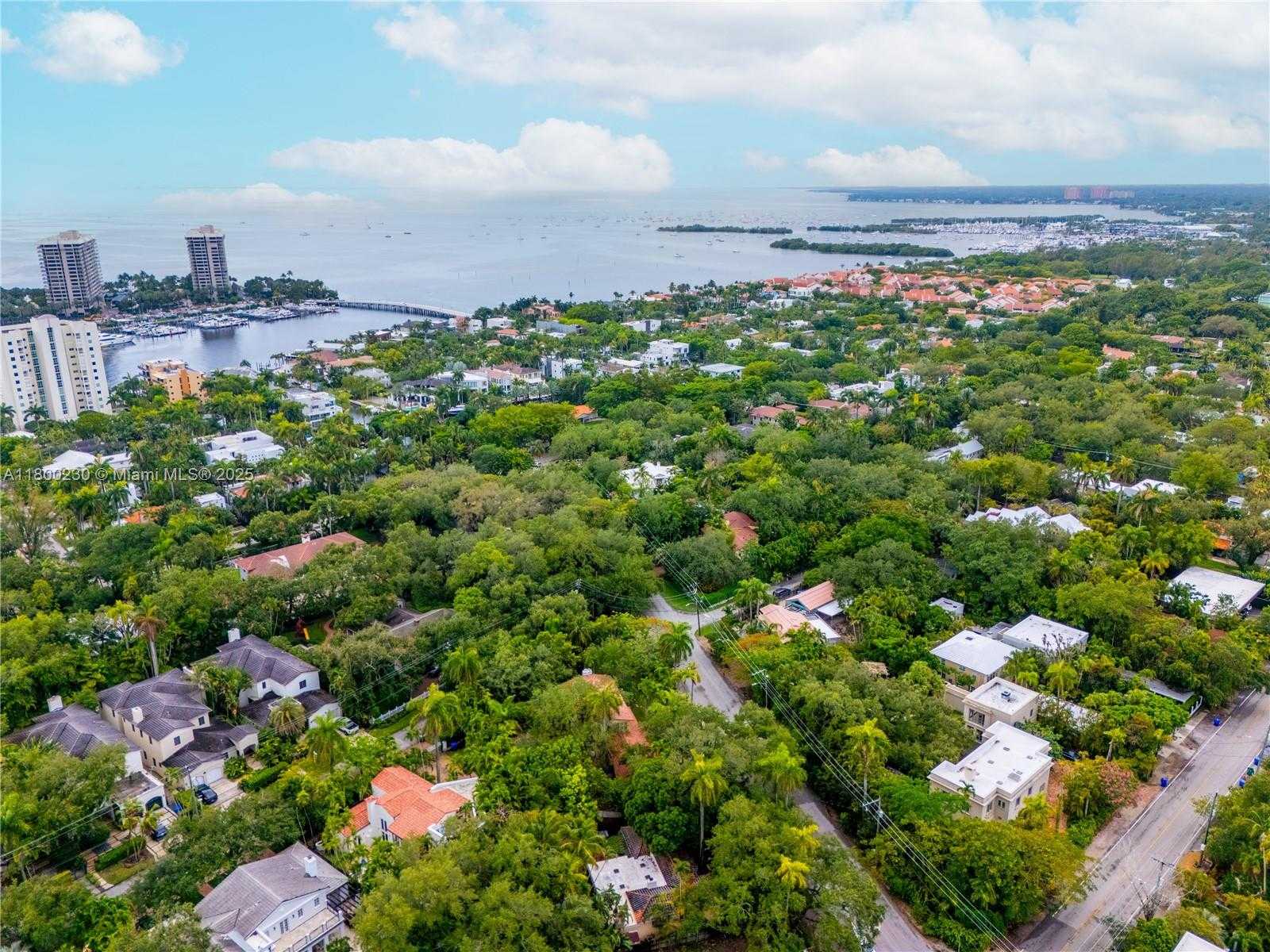 Small Image of 2855 SOUTH WEST 17TH AVE, Miami Number 84