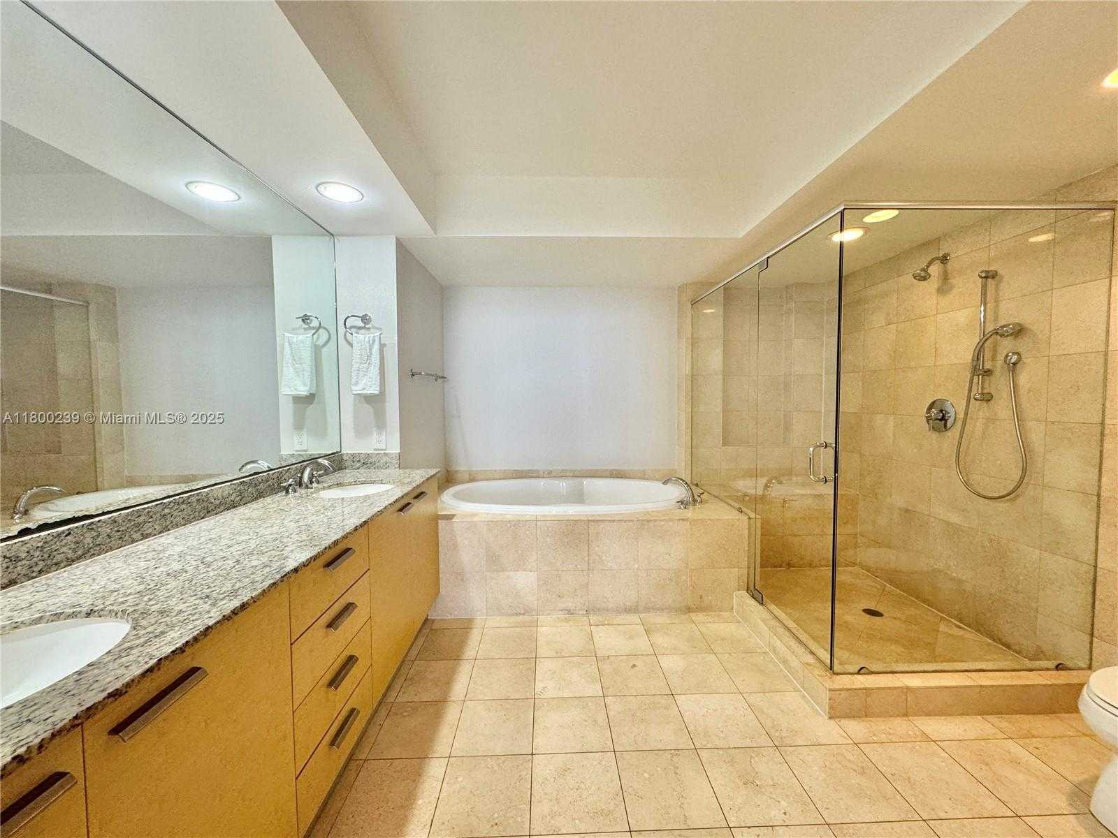 Small Image of 1800 SOUTH OCEAN DR #2602, Hallandale Beach Number 12