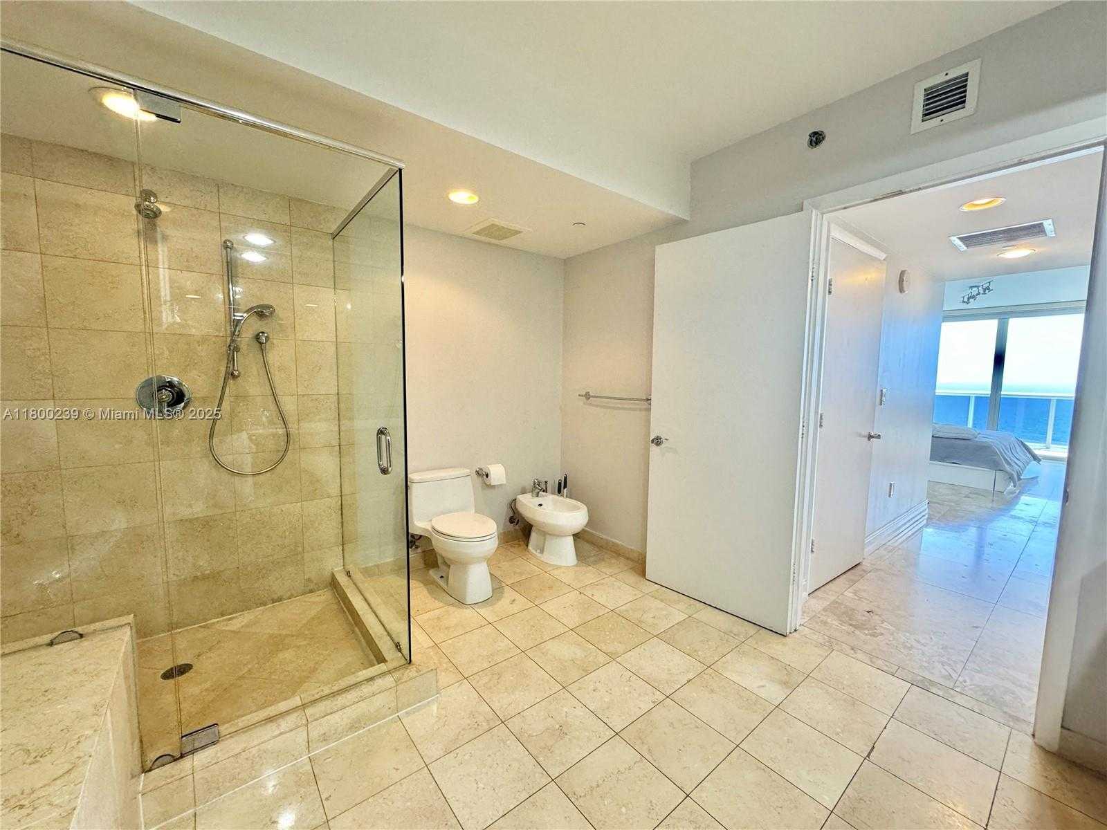 Small Image of 1800 SOUTH OCEAN DR #2602, Hallandale Beach Number 15