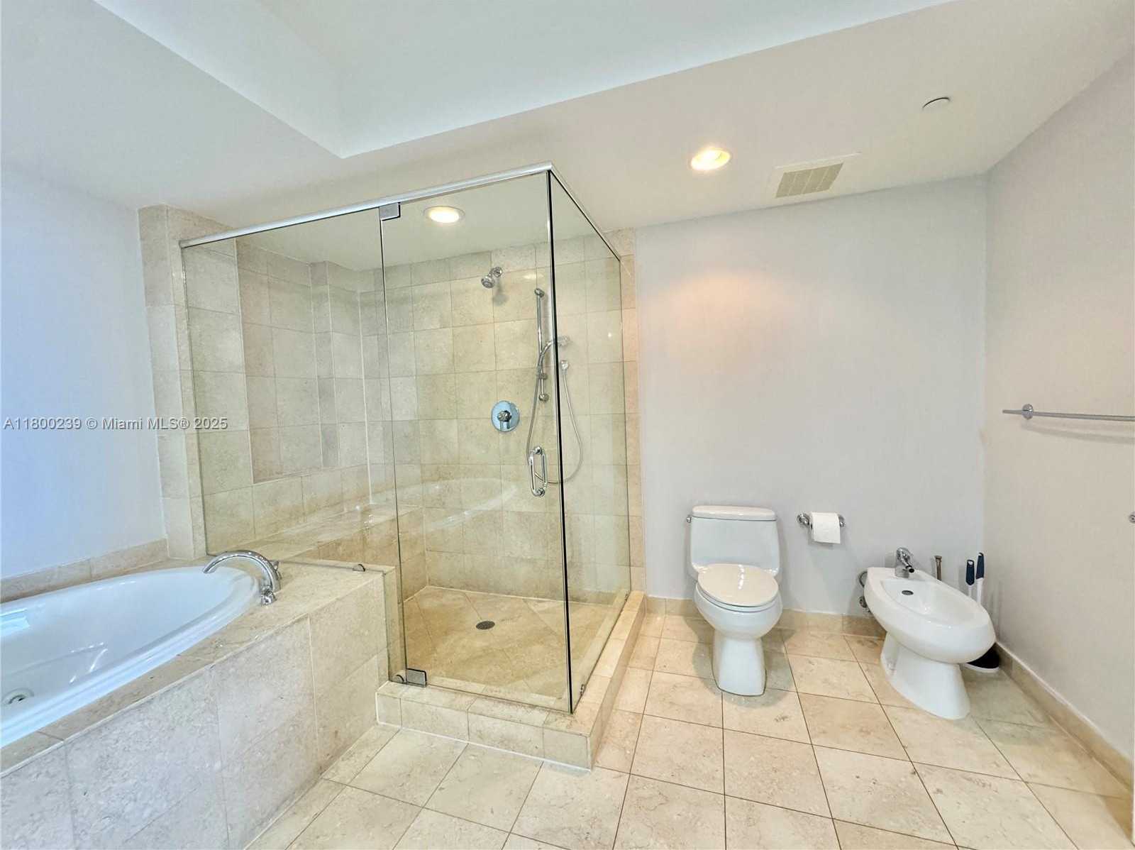 Small Image of 1800 SOUTH OCEAN DR #2602, Hallandale Beach Number 16