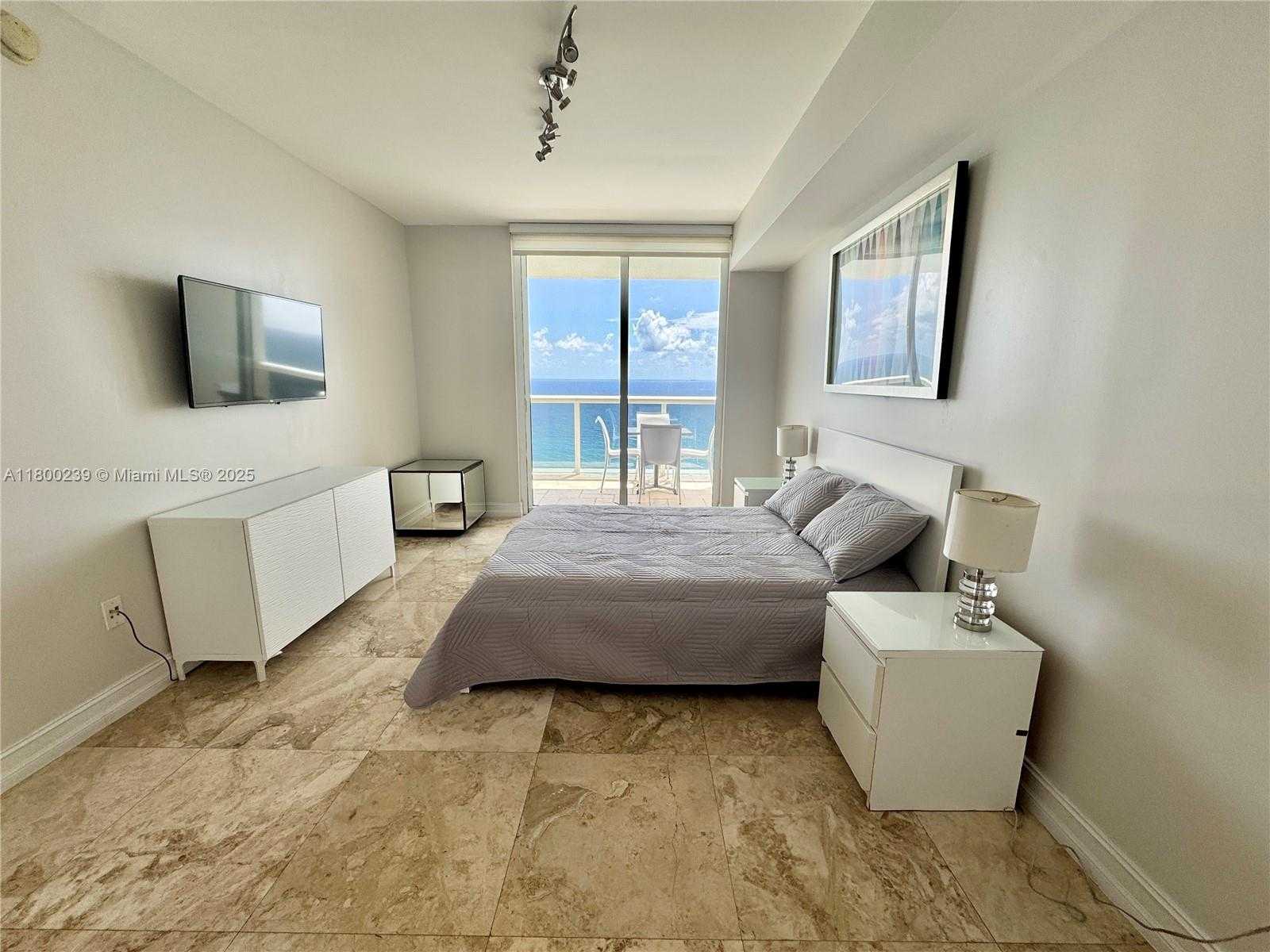 Small Image of 1800 SOUTH OCEAN DR #2602, Hallandale Beach Number 43