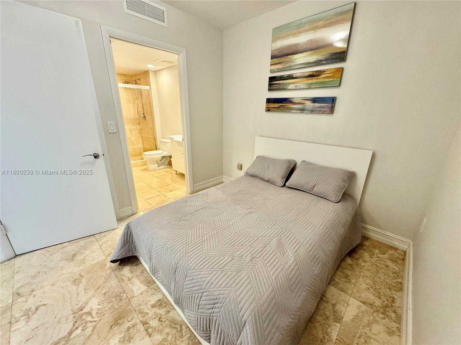 Small Image of 1800 SOUTH OCEAN DR #2602, Hallandale Beach Number 51