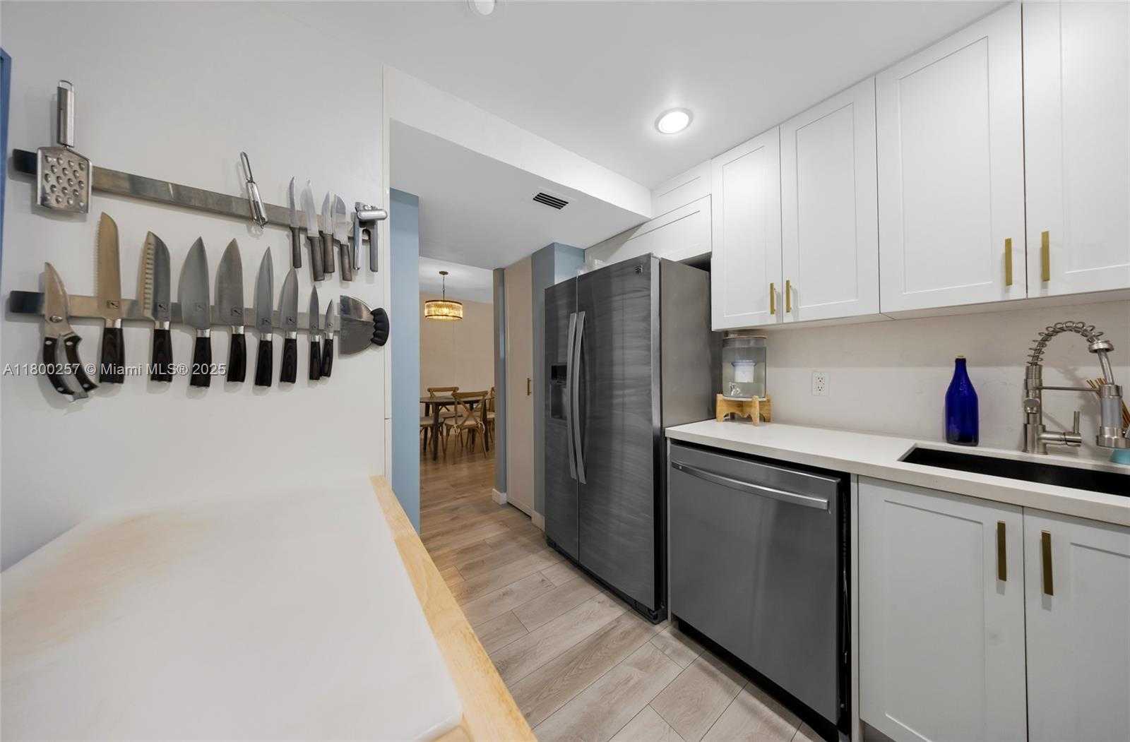 Small Image of 800 WEST AVE #338, Miami Beach Number 12