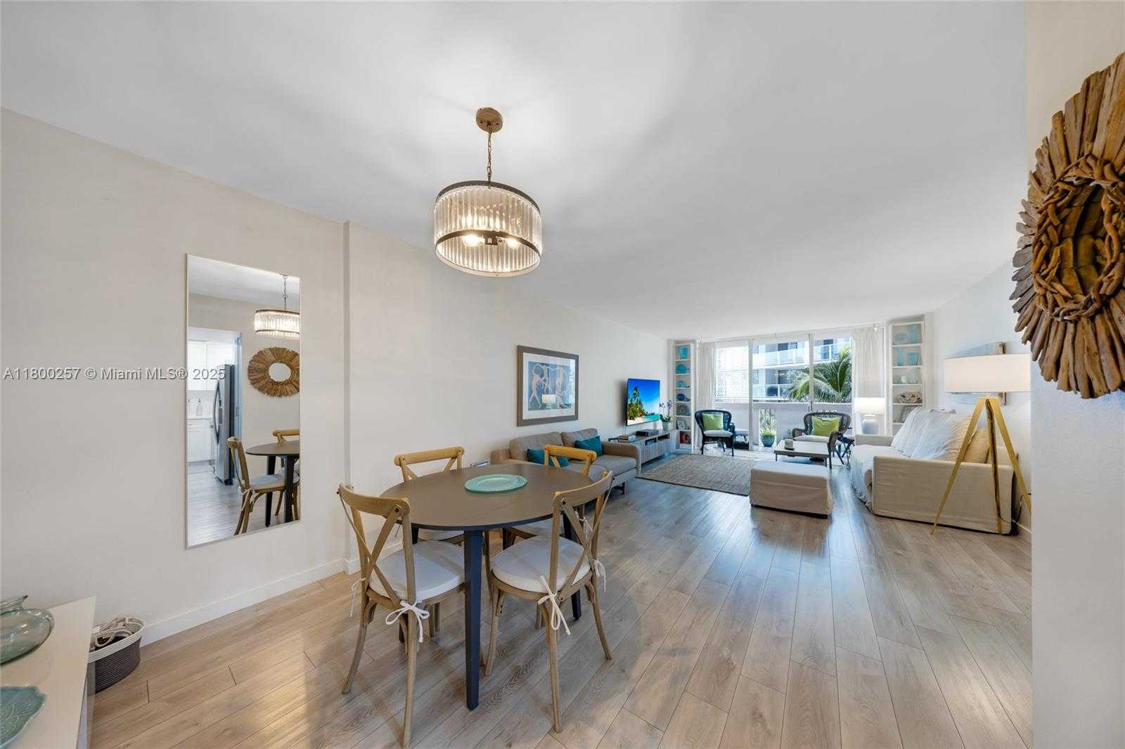 Small Image of 800 WEST AVE #338, Miami Beach Number 3