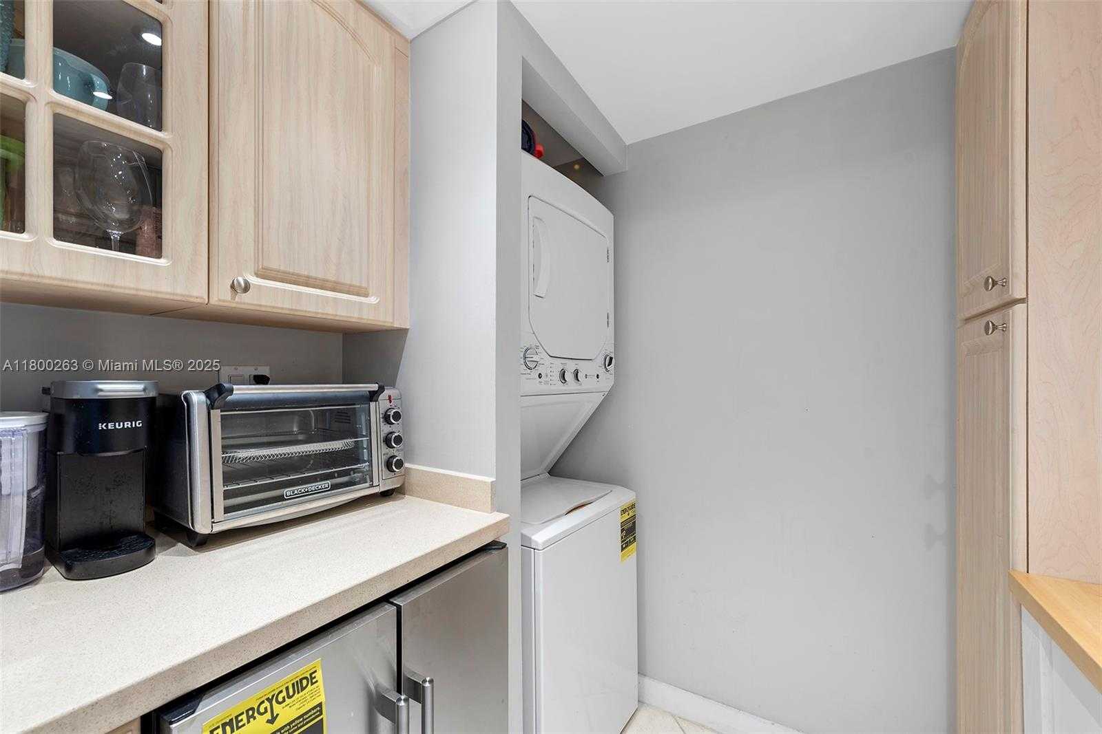 Small Image of 520 BRICKELL KEY DR #A1717, Miami Number 10