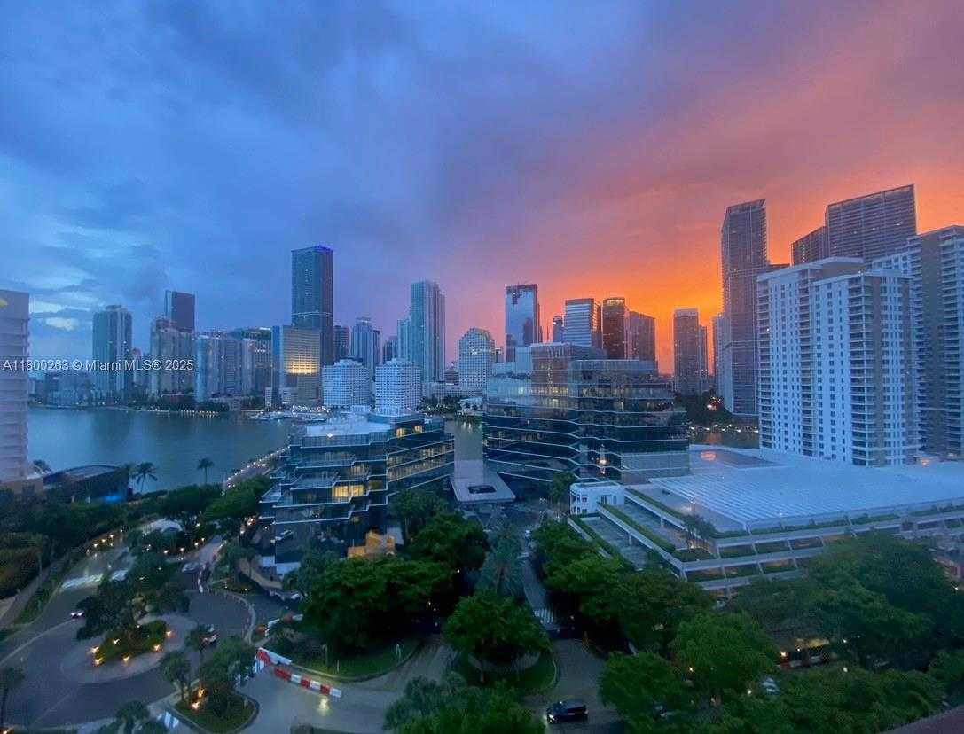 Small Image of 520 BRICKELL KEY DR #A1717, Miami Number 24