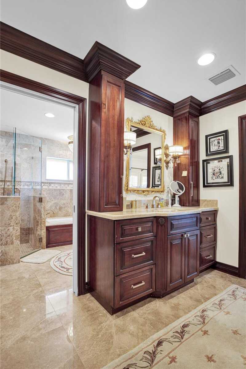 Small Image of 7720 SOUTH WEST 183RD TER, Palmetto Bay Number 35
