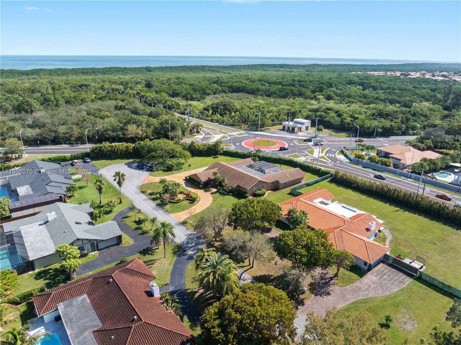 Small Image of 7720 SOUTH WEST 183RD TER, Palmetto Bay Number 44