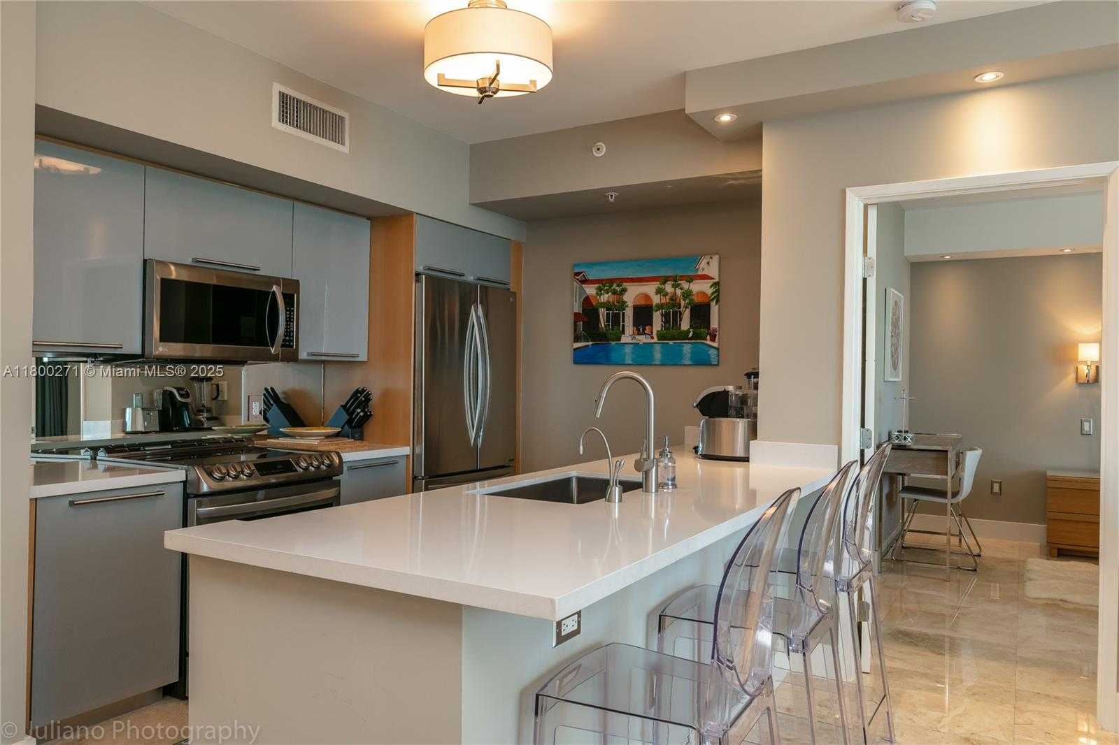 Small Image of 17555 ATLANTIC BLVD #1005, Sunny Isles Beach Number 5