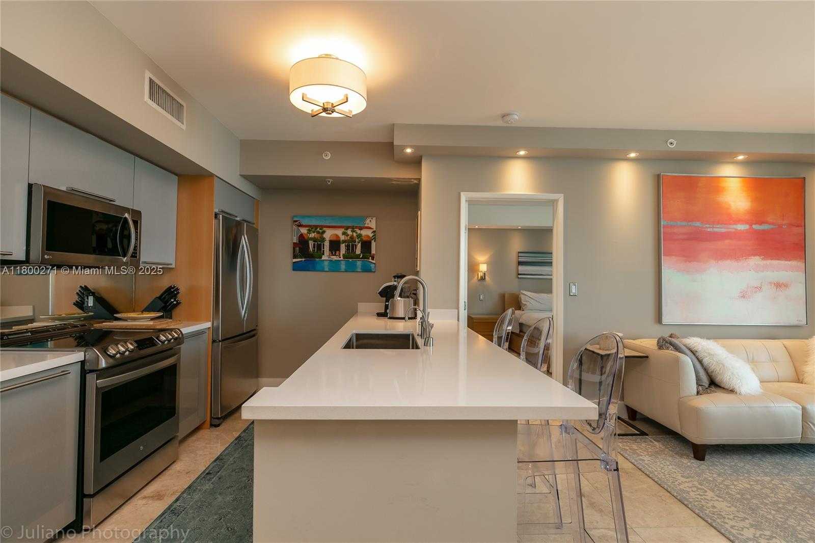 Small Image of 17555 ATLANTIC BLVD #1005, Sunny Isles Beach Number 6