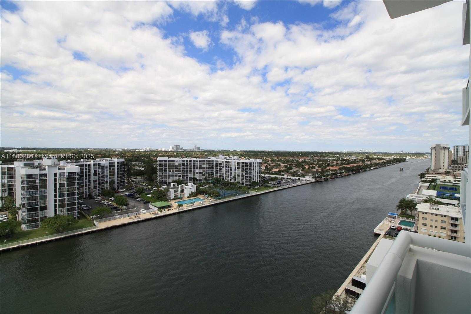 Small Image of 3000 SOUTH OCEAN DR #1416, Hollywood Number 4
