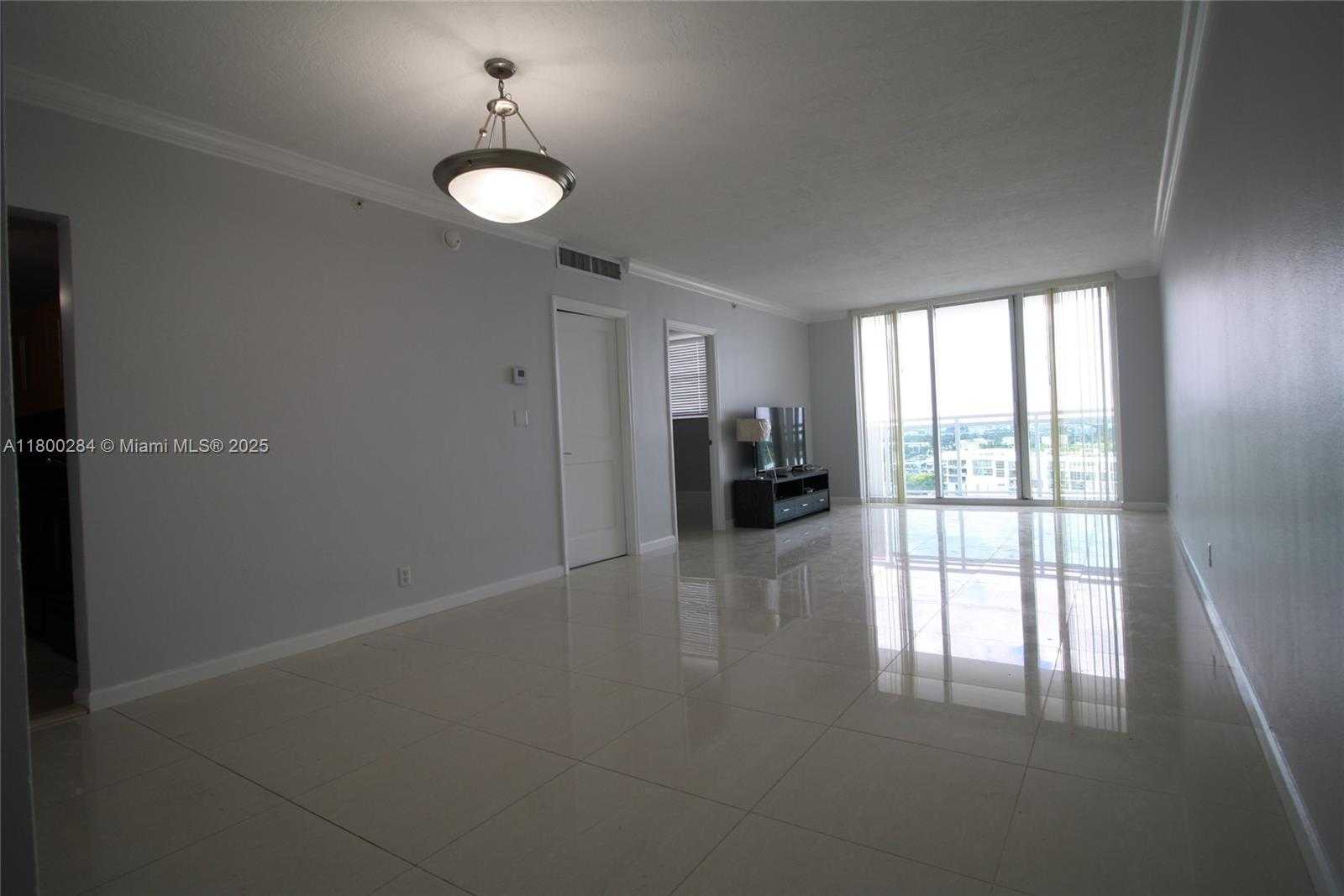 Small Image of 3000 SOUTH OCEAN DR #1416, Hollywood Number 7