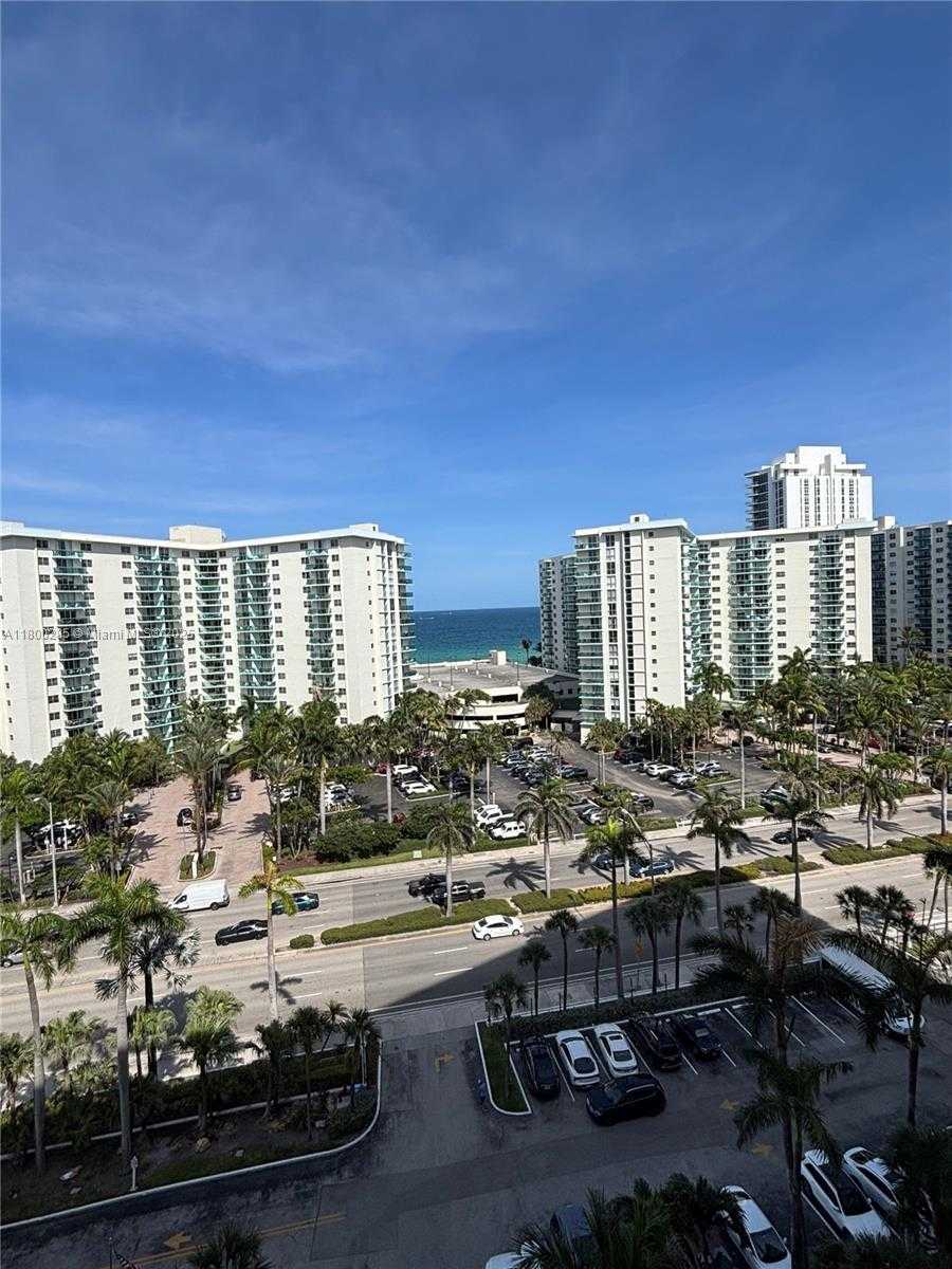 Small Image of 3800 SOUTH OCEAN DR #1016, Hollywood Number 9