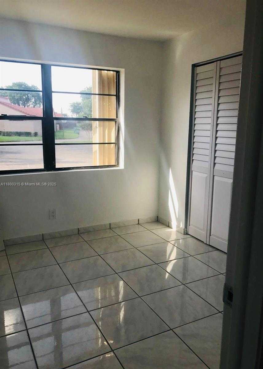 Small Image of 6257 NORTH WEST 171ST ST #., Hialeah Number 10