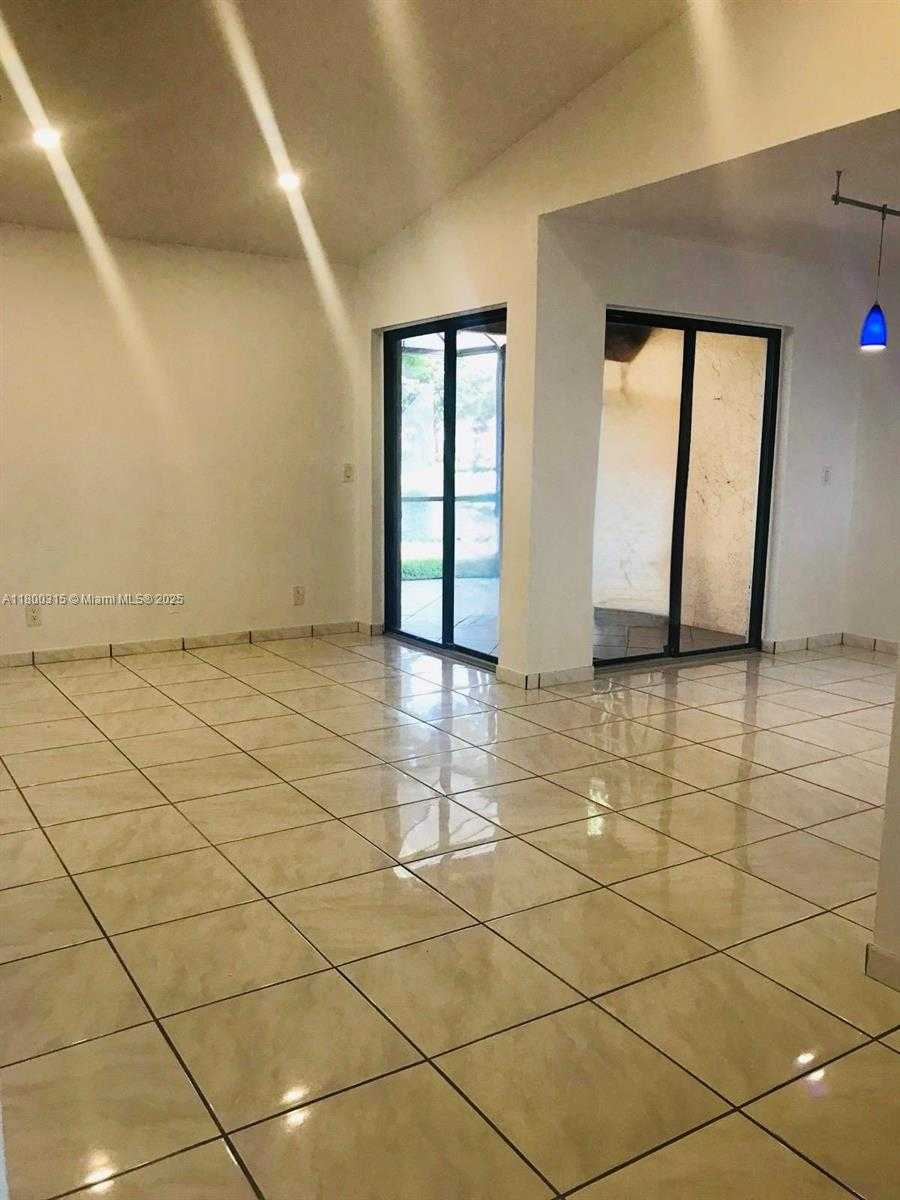 Small Image of 6257 NORTH WEST 171ST ST #., Hialeah Number 13