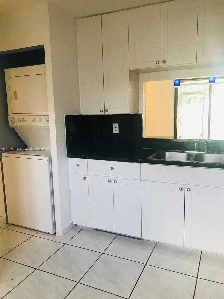 Small Image of 6257 NORTH WEST 171ST ST #., Hialeah Number 2