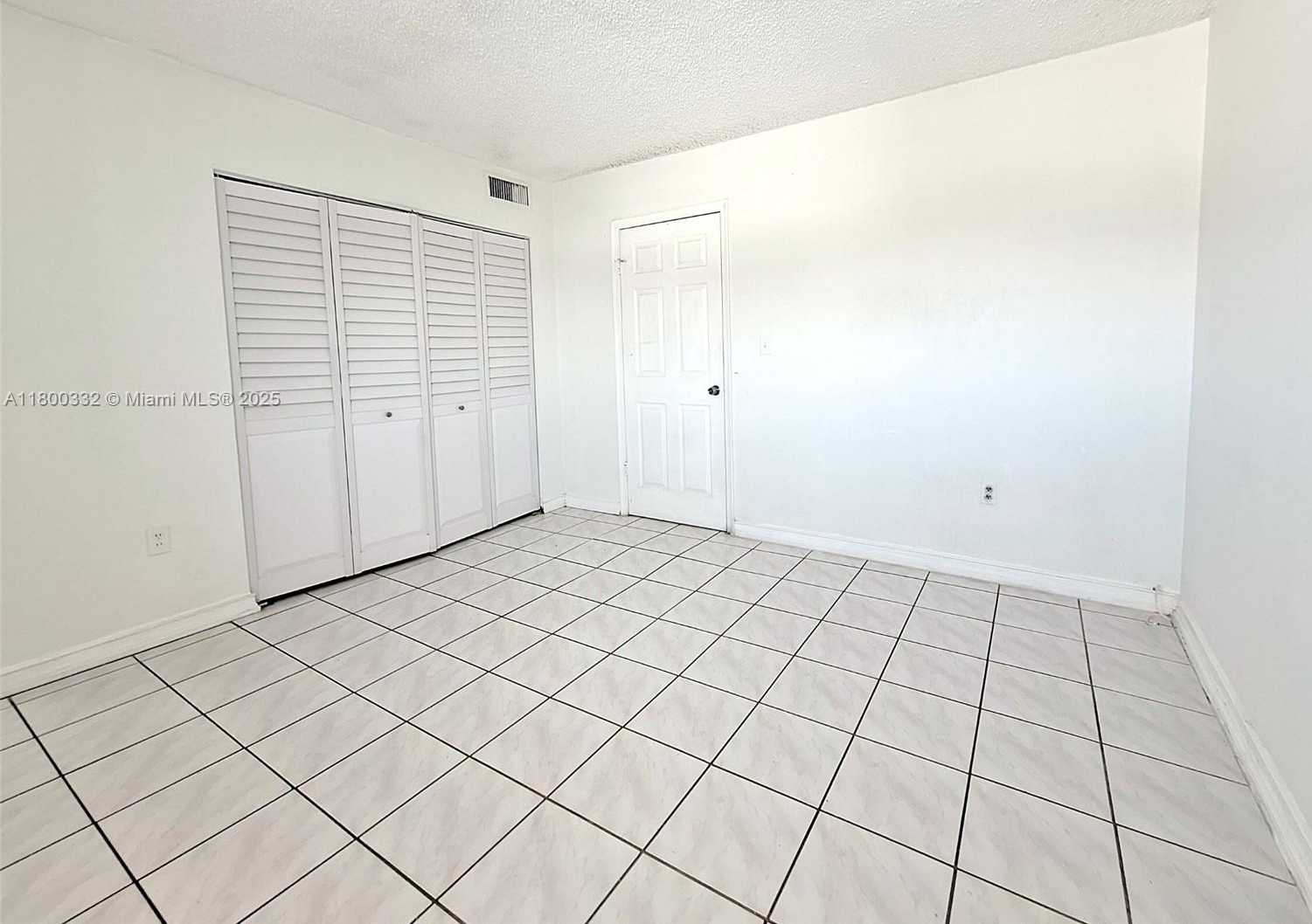 Small Image of Miami Beach Number 11