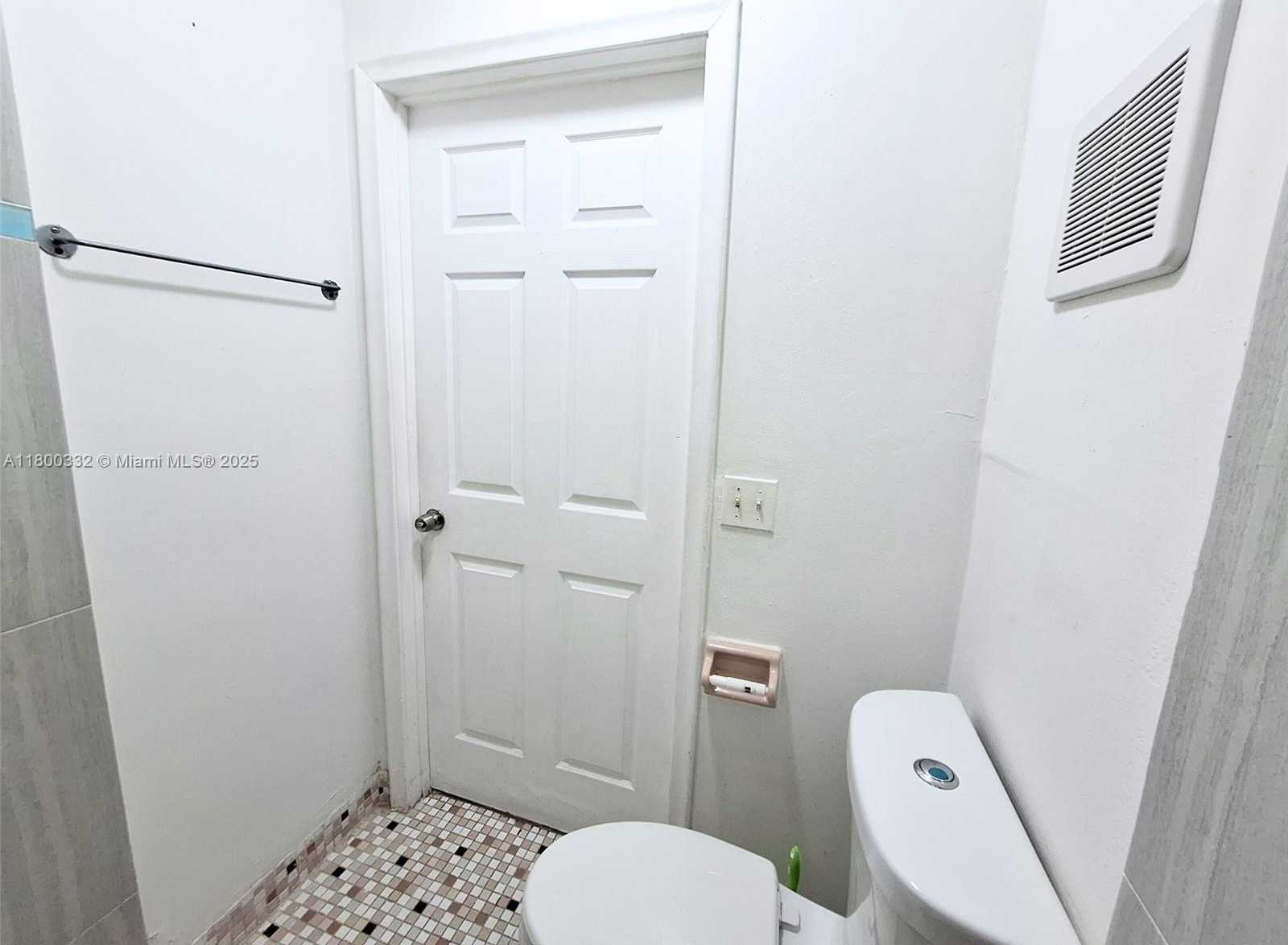 Small Image of Miami Beach Number 14