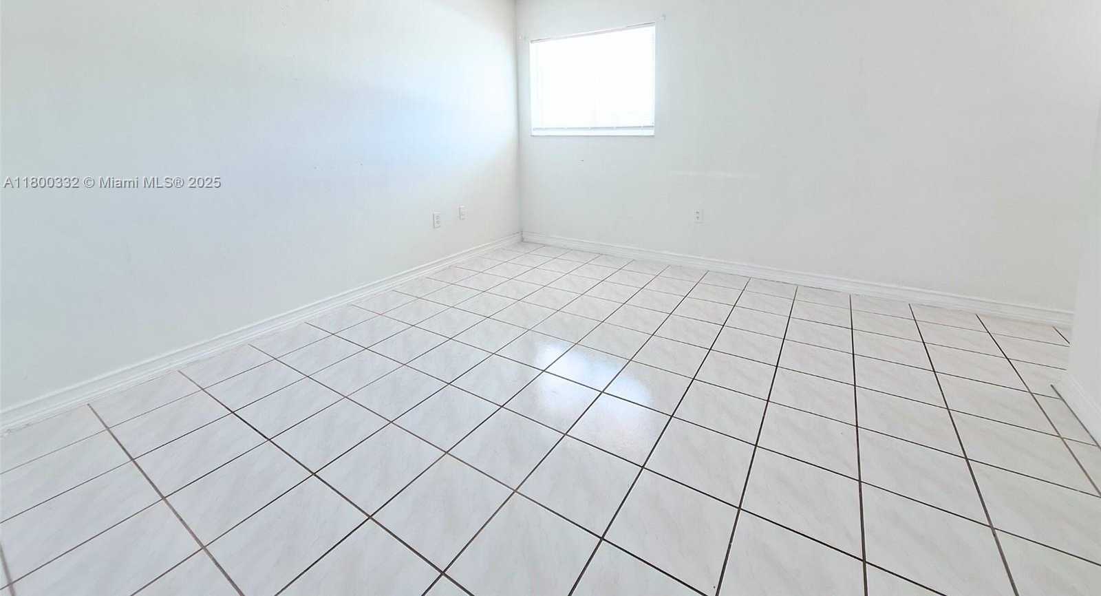 Small Image of Miami Beach Number 7