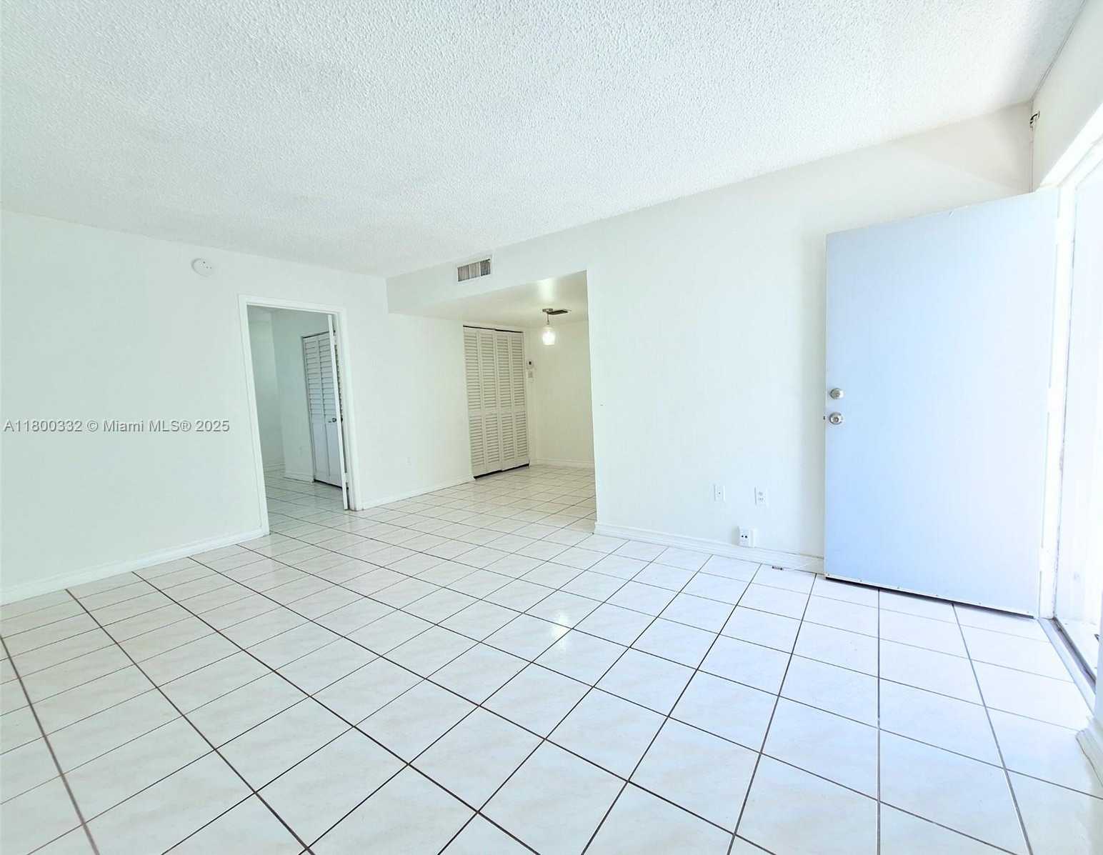 Small Image of Miami Beach Number 9