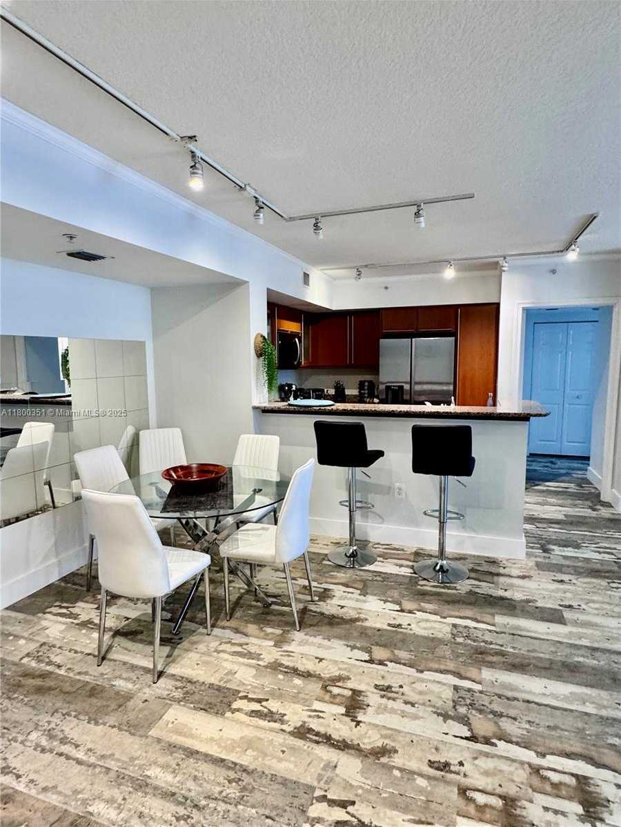 Small Image of 2080 SOUTH OCEAN DR #405, Hallandale Beach Number 19