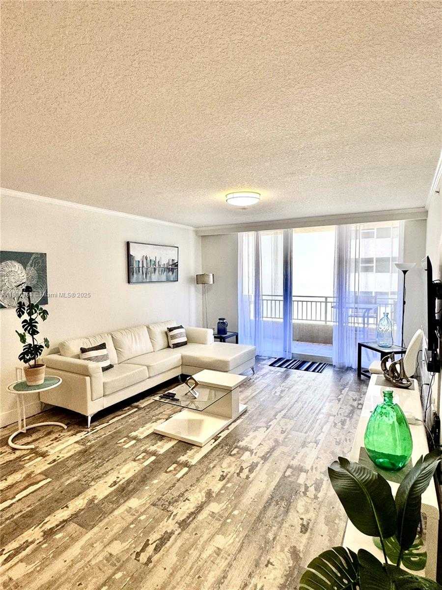 Small Image of 2080 SOUTH OCEAN DR #405, Hallandale Beach Number 22
