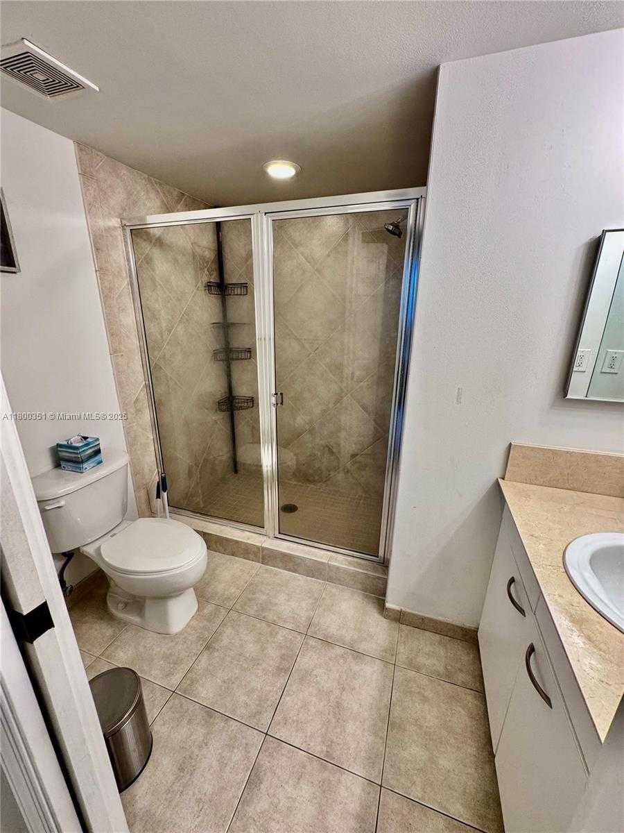 Small Image of 2080 SOUTH OCEAN DR #405, Hallandale Beach Number 24