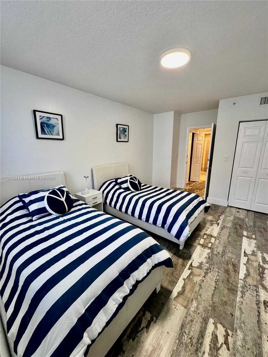 Small Image of 2080 SOUTH OCEAN DR #405, Hallandale Beach Number 26