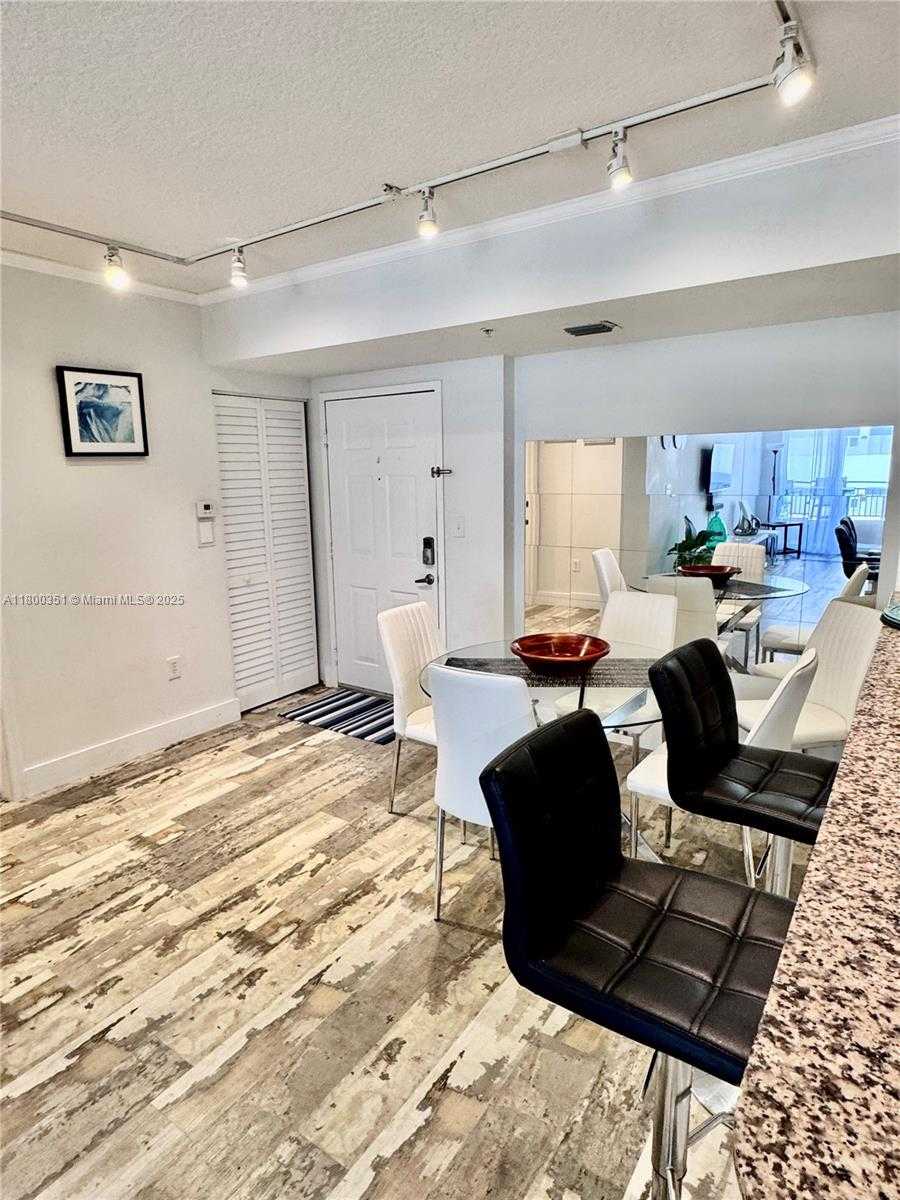 Small Image of 2080 SOUTH OCEAN DR #405, Hallandale Beach Number 27