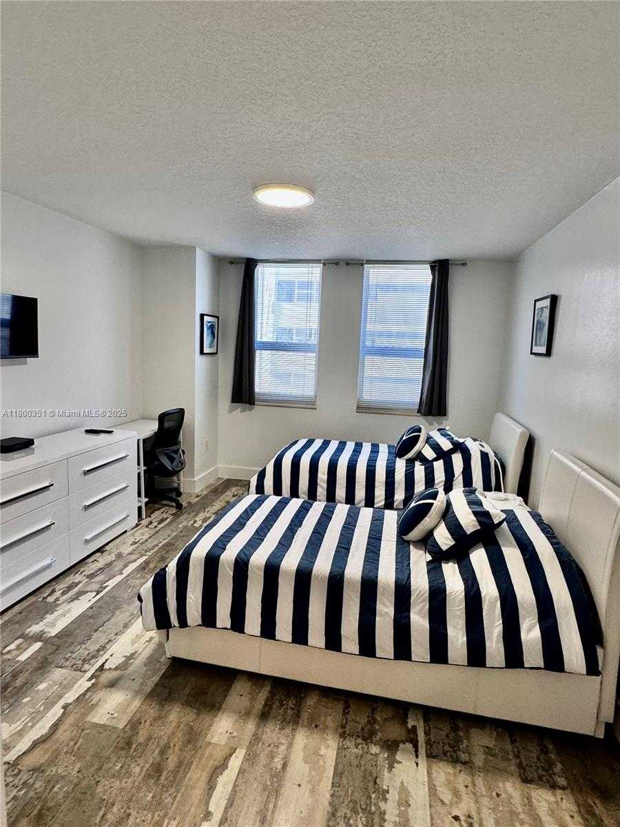 Small Image of 2080 SOUTH OCEAN DR #405, Hallandale Beach Number 29
