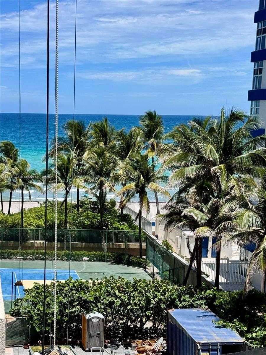 Small Image of 2080 SOUTH OCEAN DR #405, Hallandale Beach Number 39