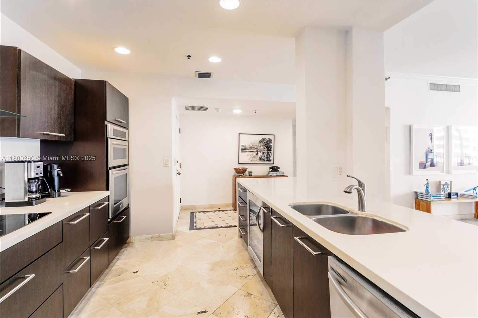 Small Image of 201 CRANDON BLVD #424, Key Biscayne Number 19