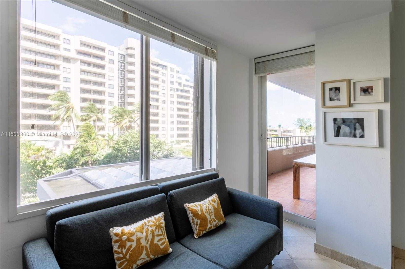Small Image of 201 CRANDON BLVD #424, Key Biscayne Number 7