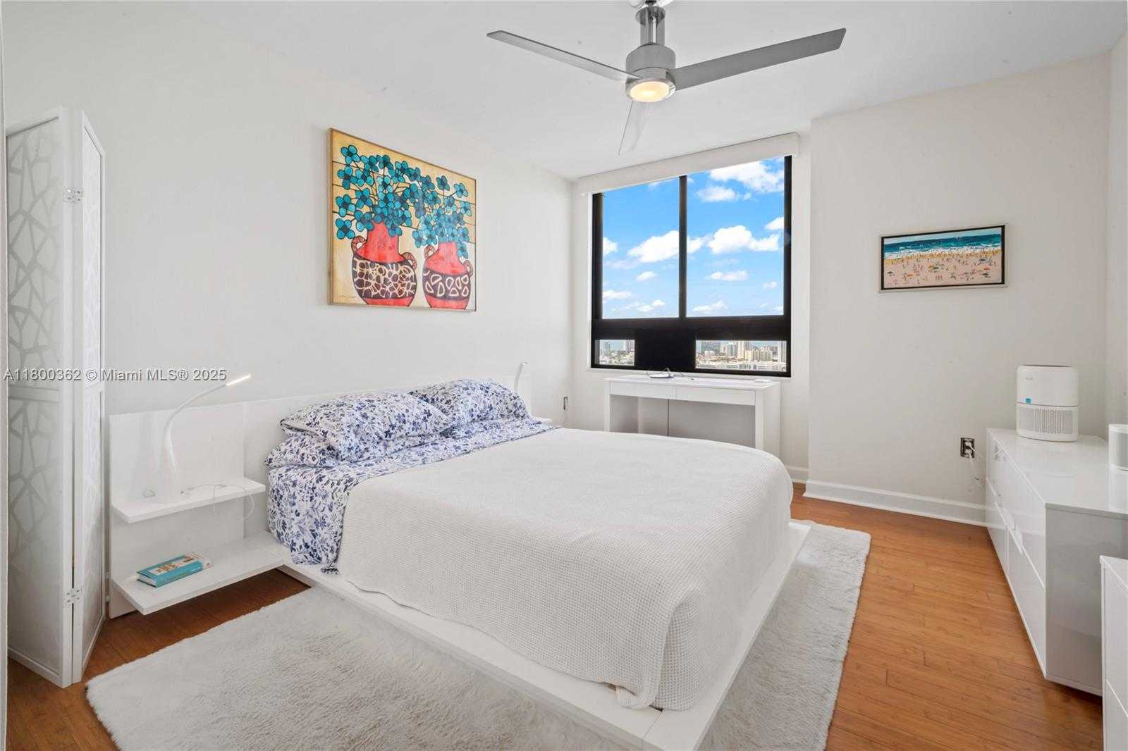 Small Image of 1330 WEST AVE #2810, Miami Beach Number 20