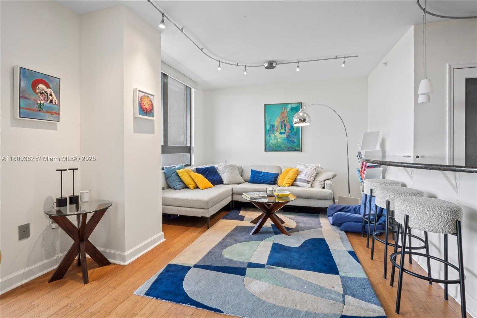 Small Image of 1330 WEST AVE #2810, Miami Beach Number 8