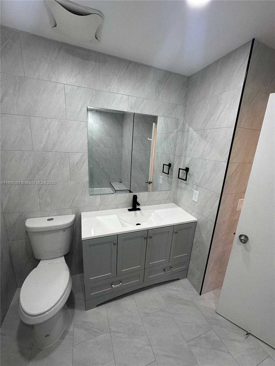 Small Image of 10119 COSTA DEL SOL BLVD #J-57B, Doral Number 17