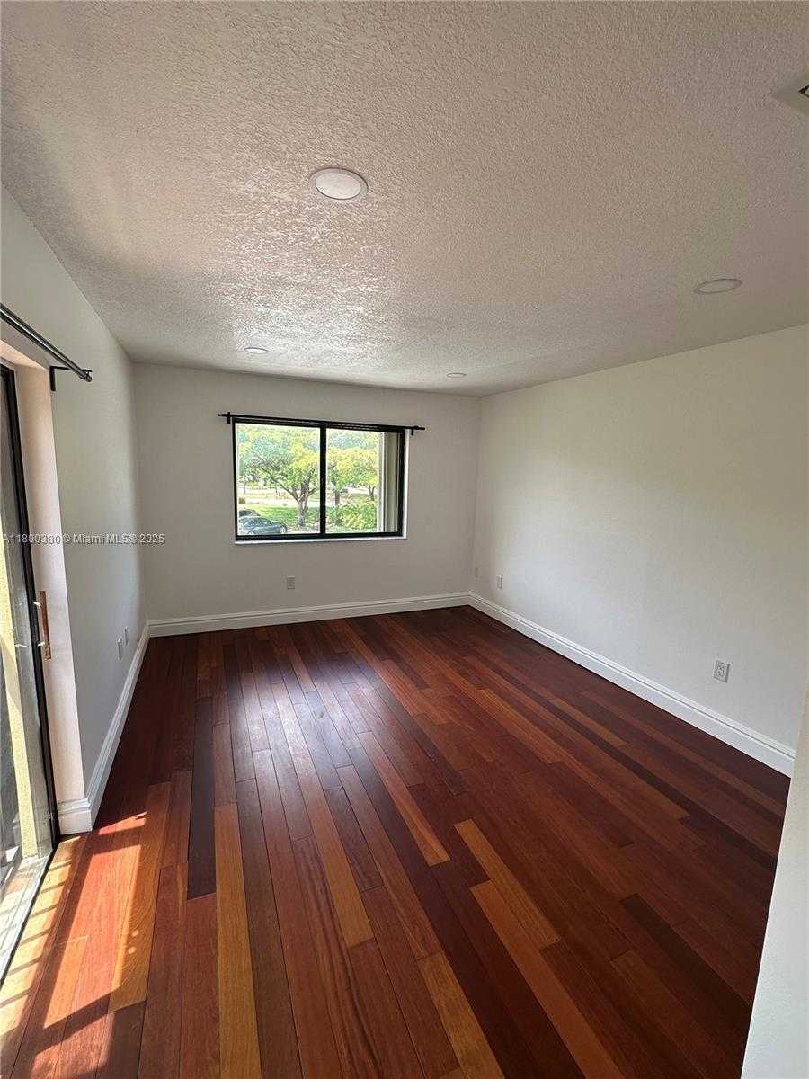Small Image of 10119 COSTA DEL SOL BLVD #J-57B, Doral Number 22