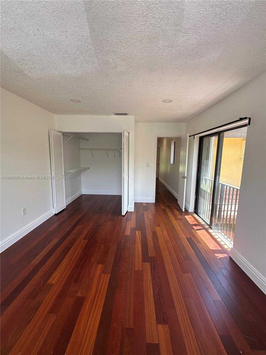 Small Image of 10119 COSTA DEL SOL BLVD #J-57B, Doral Number 24