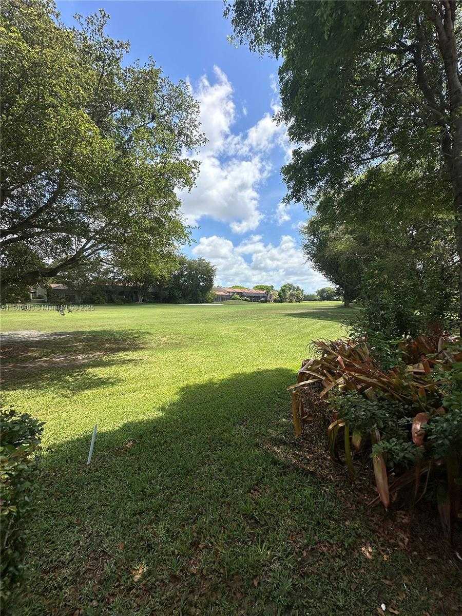 Small Image of 10119 COSTA DEL SOL BLVD #J-57B, Doral Number 26