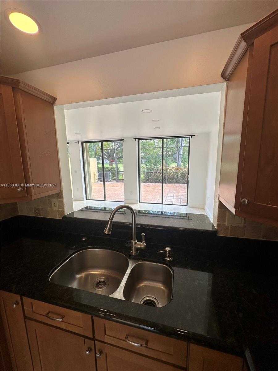 Small Image of 10119 COSTA DEL SOL BLVD #J-57B, Doral Number 9