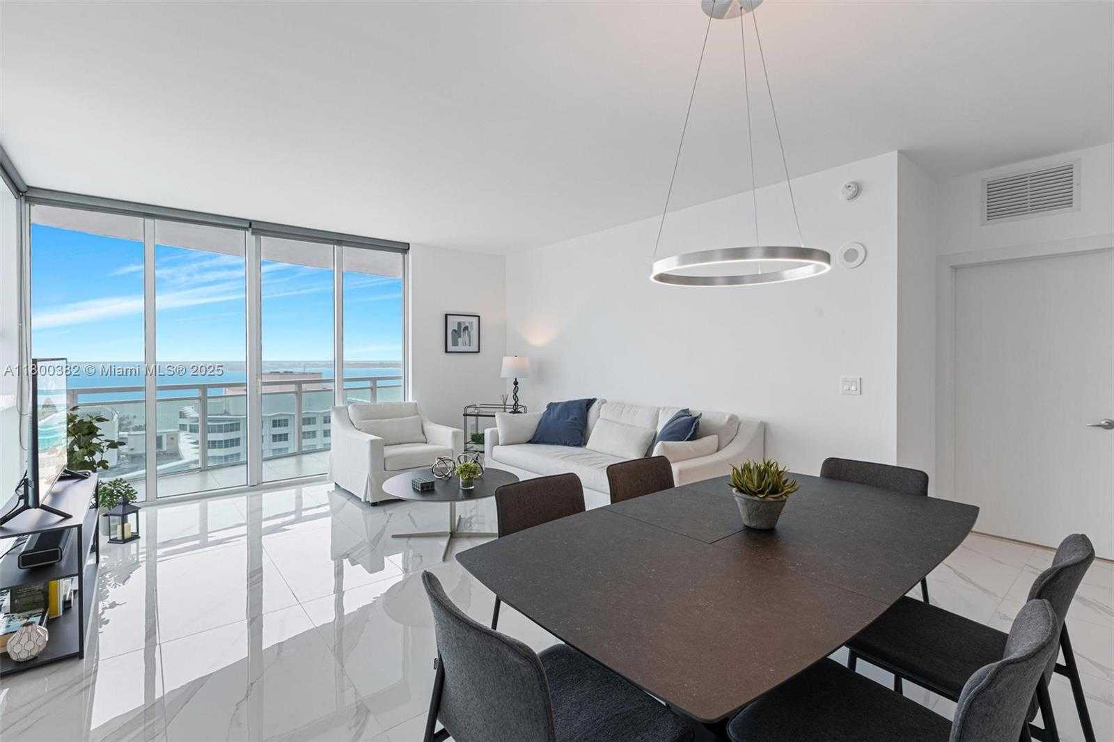 Small Image of 950 BRICKELL BAY DR #2210, Miami Number 16