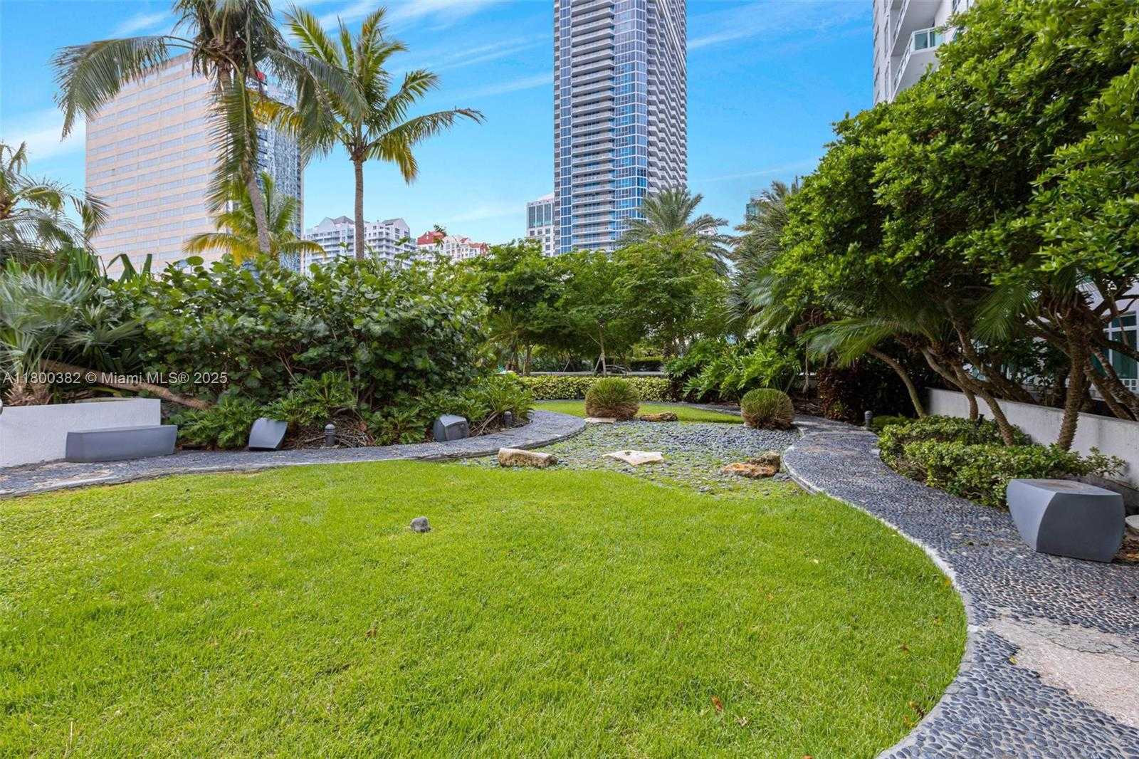 Small Image of 950 BRICKELL BAY DR #2210, Miami Number 23