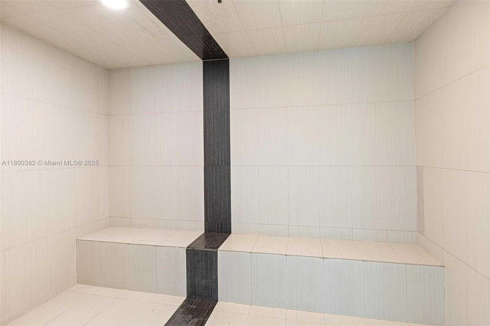 Small Image of 950 BRICKELL BAY DR #2210, Miami Number 25
