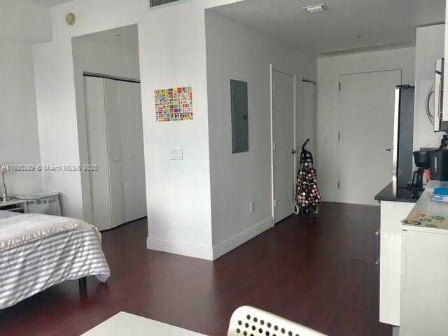 Small Image of 60 SOUTH WEST 13TH ST #2019, Miami Number 6