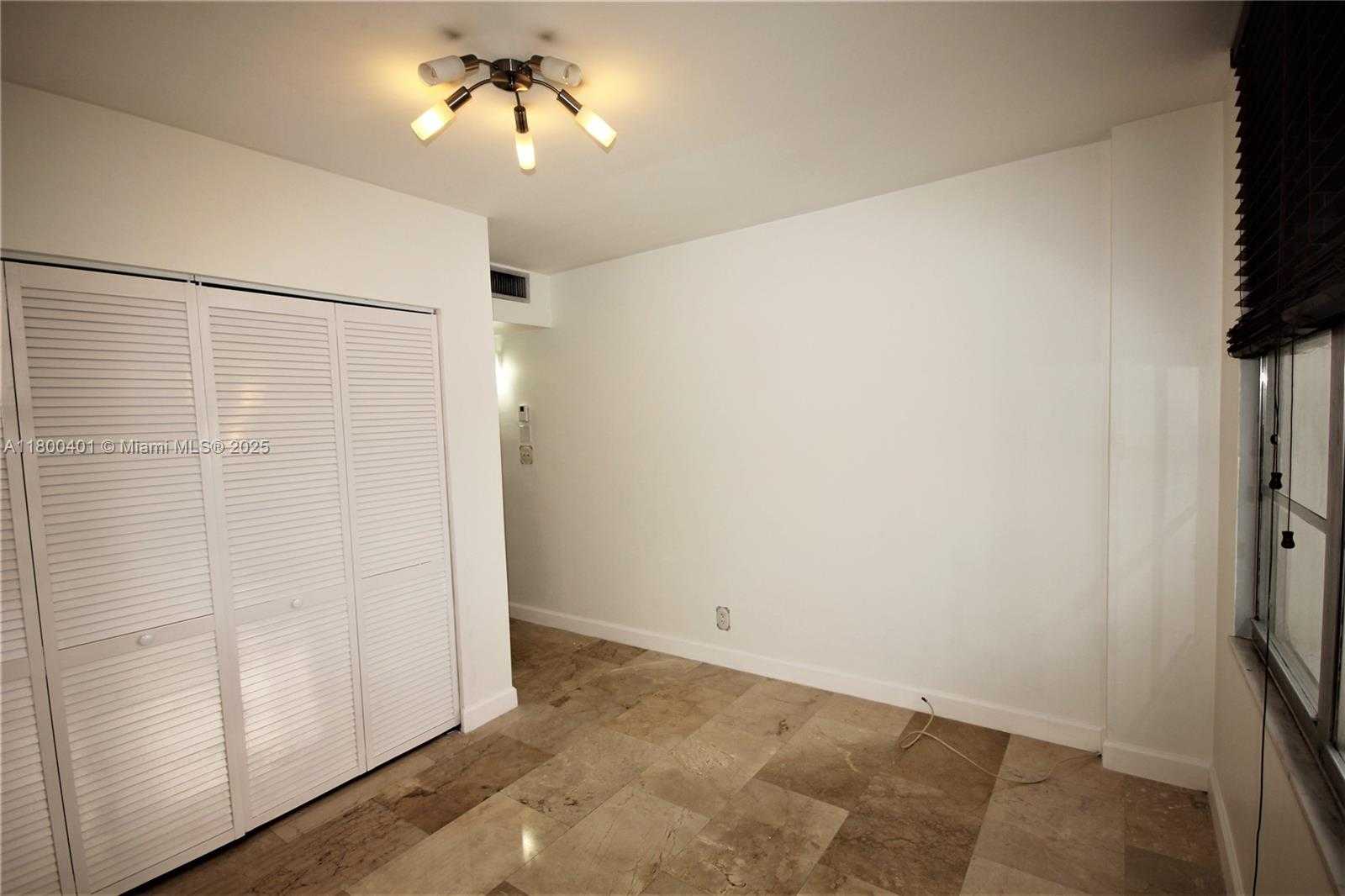 Small Image of 5161 COLLINS AVE #401, Miami Beach Number 15