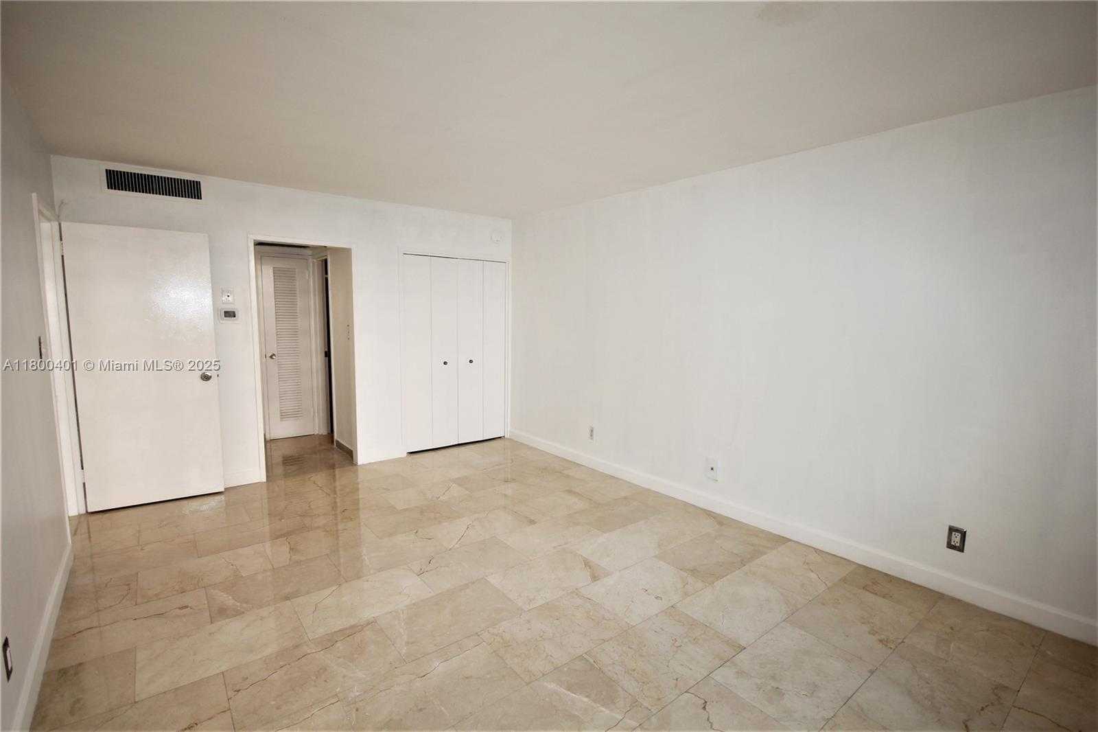 Small Image of 5161 COLLINS AVE #401, Miami Beach Number 18