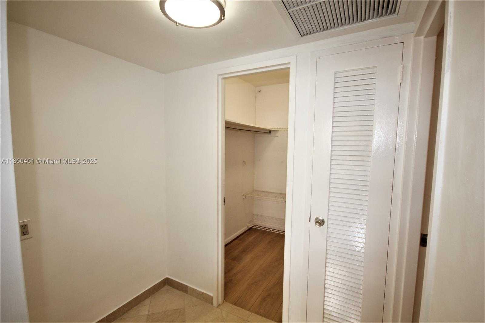 Small Image of 5161 COLLINS AVE #401, Miami Beach Number 20