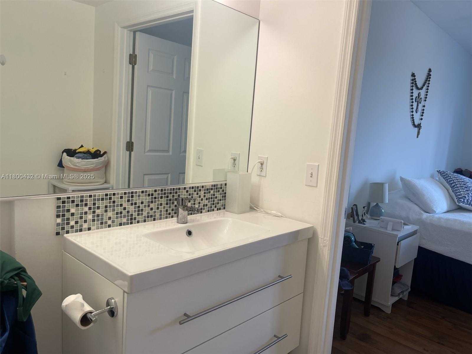 Small Image of 3500 CORAL WAY #1413, Miami Number 11