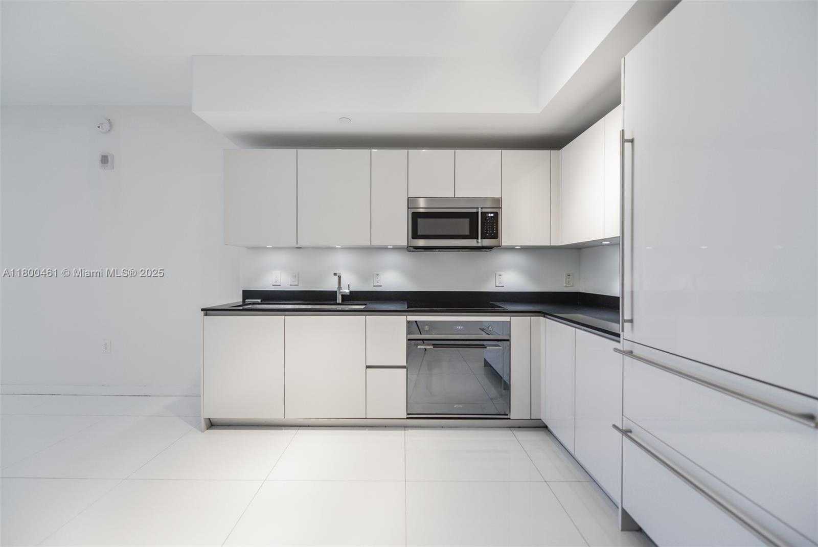 Small Image of 1010 BRICKELL AVE #3010, Miami Number 14